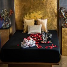 300 euros al dia Se precisan chicas para centro de lujo en zona alta de Barcelona