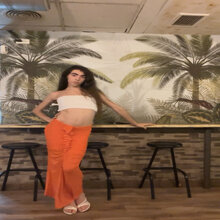 Trio jovencitas chica trans y chica cis