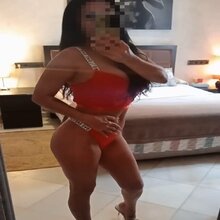 Sevillana espectacular en el barrio de Nervion