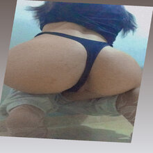 Venta de contenido erotico teen