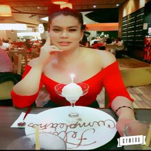 Trans pocos d&iacute;as diosa del placer en oliva