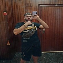 Soy un chico calenturiento listo para atender vuestras placeres