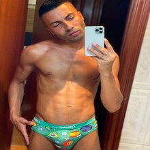 CHICO DE COMPA&Ntilde;IA ESPA&Ntilde;OL GAY (BISEXUAL)