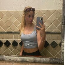 Rubia de 22 años,dispuesta a hacerte disfrutar.