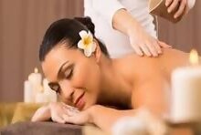 Cubana hace masajes con final feliz