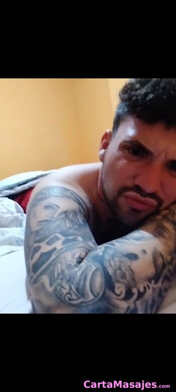 tercera imagen miniatura: Chico español  joven versátil