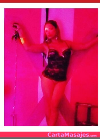 cuarta imagen miniatura: Servicio especial con Victoria baby muy viciosa