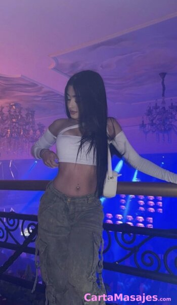 segunda imagen miniatura: Paola colombiana de 19 añitos fiestera y juguetona