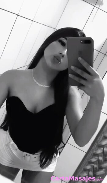 primera imagen miniatura: Paola colombiana de 19 añitos fiestera y juguetona