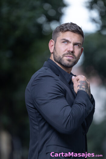 tercera imagen miniatura: GIGOLO EXPERTO EN PAREJAS