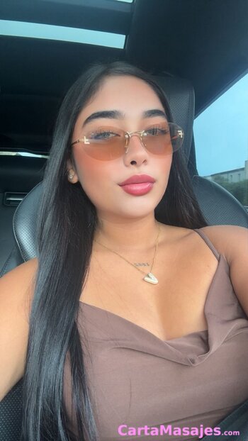 tercera imagen miniatura: DULCE HERMOSA Y ELEGANTE CHICA LATINA