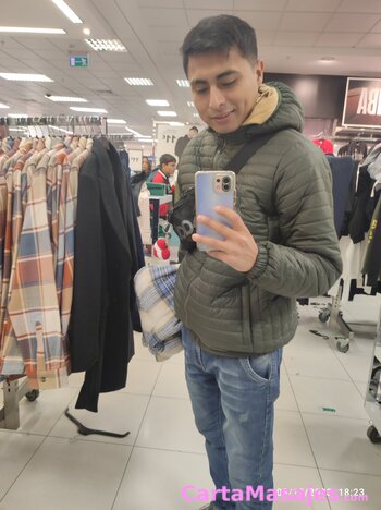 segunda imagen miniatura: Latino, discreci&oacute;n