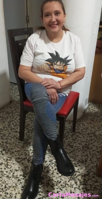 cuarta imagen miniatura: Madurita completa de 47 complaciente