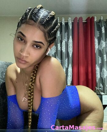 segunda imagen miniatura: Sexy cari&ntilde;osa de piel bonita muy amable con ganas de cojer ahora