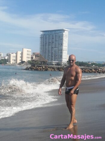 tercera imagen miniatura: Servicio a se&ntilde;oras