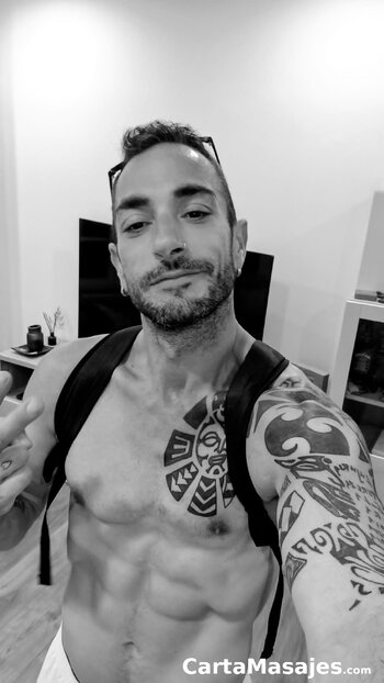 tercera imagen miniatura: Akan Massage!