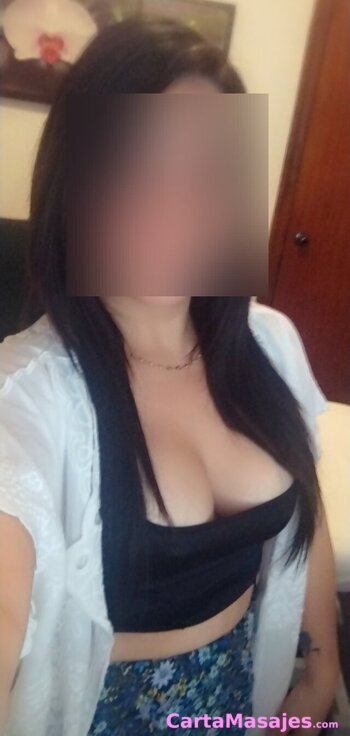 cuarta imagen miniatura: Zoe joven masajista sensitivos tantricos camilla y tatami