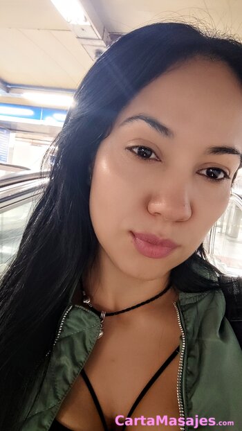 primera imagen miniatura: Se hacen masajes