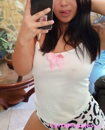 segunda imagen miniatura: NO ESTOY DISPONIBLE . VOLVER&Egrave; PRONTO. PERDONEN