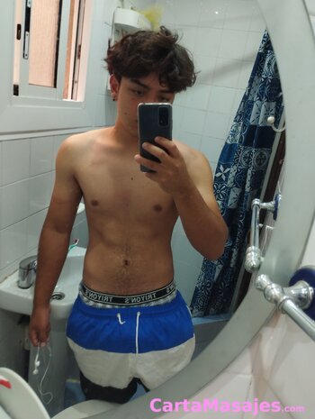 segunda imagen miniatura: Gigol&oacute; jovencito