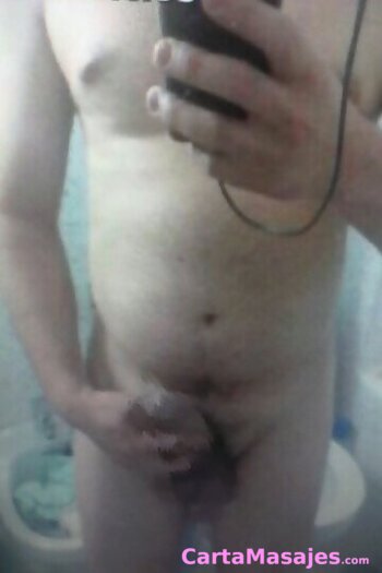 segunda imagen miniatura: Chico joven sano busco conocer hombre o pareja tener sexo pasarlo bien disfrutar mutuamente juntos