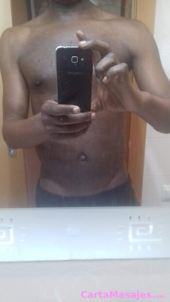 primera imagen miniatura: MASAJISTA &Aacute;FRICANO UNISEX