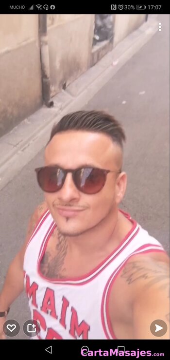 cuarta imagen miniatura: Masajista Jason