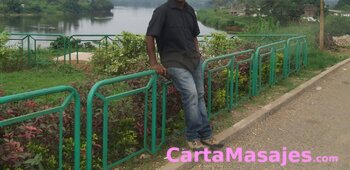 primera imagen miniatura: Chico negro africano con ganas