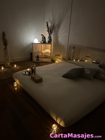 cuarta imagen miniatura: Buscamos Masajistas - Únete a Privé Massage