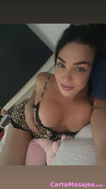 tercera imagen miniatura: Rica trans culona y dotada a tope