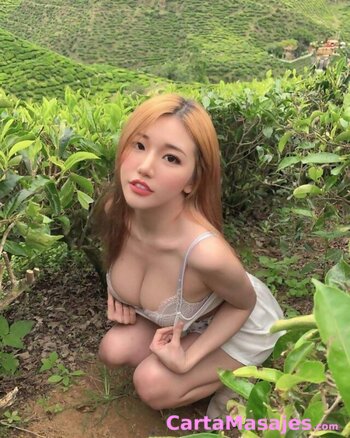 tercera imagen miniatura: La combinación perfecta de relajación y erotismo con nuestras guapas masajistas