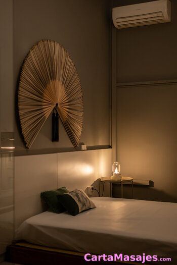 segunda imagen miniatura: Masajes Er&oacute;ticos en Barcelona