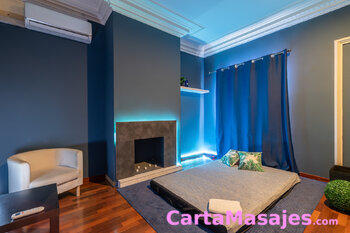 segunda imagen miniatura: LUNA MASAJES ER&Oacute;TICOS BARCELONA