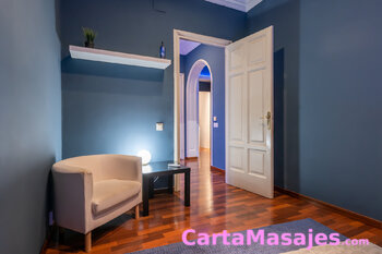 primera imagen miniatura: LUNA MASAJES ER&Oacute;TICOS BARCELONA