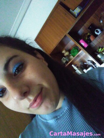 cuarta imagen miniatura: C&oacute;mprame lo que te pida y te doy sexo