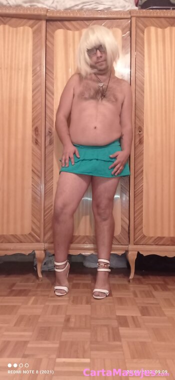 cuarta imagen miniatura: TE ALQUILO MI CULO