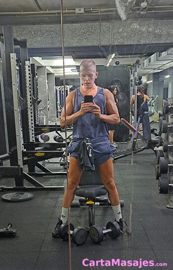 cuarta imagen miniatura: Chico escort FITNESS DOTADO PARA MUJERES 24H