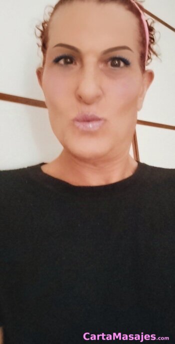 cuarta imagen miniatura: Soy Mar una mujer transexual madura 55 años Hormonalmente físicamente femenina