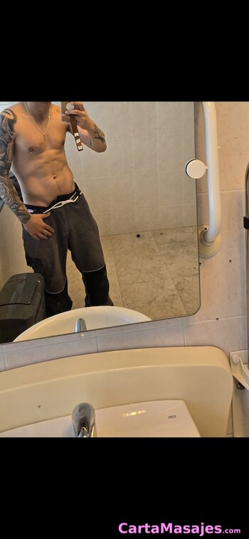 tercera imagen miniatura: Gigolo joven me encanta el placer