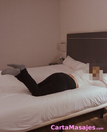 primera imagen miniatura: Embarazada particular catalana