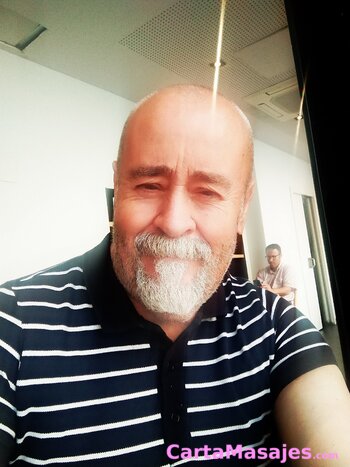 tercera imagen miniatura: Hombre maduro con buena presencia