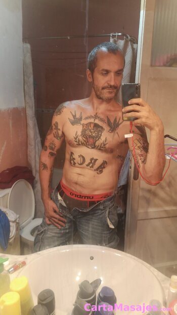 segunda imagen miniatura: 🔥 CHAPERO ESPA&Ntilde;OL | 42 A&Ntilde;OS | ACTIVO, FITNESS Y DISCRETO 🔥