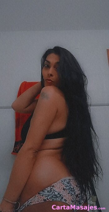 primera imagen miniatura: Novedad latina cachonda y dispuesta