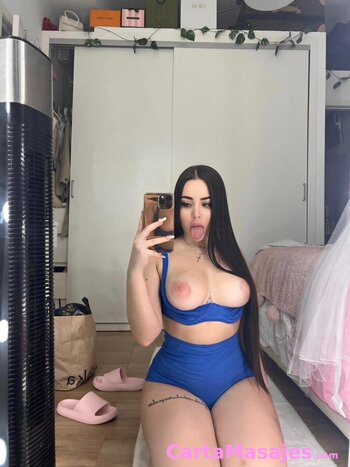 quinta imagen miniatura: La Rubia amante acceso a toda hora sexo disponible