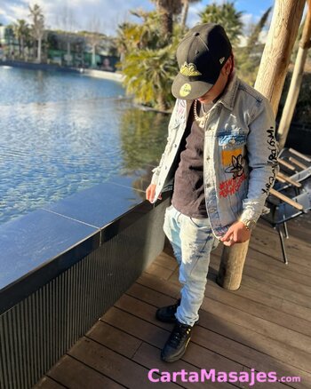 primera imagen miniatura: Dispuesto a cumplir deseos eroticos a cambio de dinero solo a mujeres.