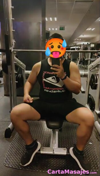 segunda imagen miniatura: Masajista caliente Latino