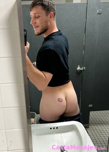 segunda imagen miniatura: Guapo hombre gay disponible para sexo sin restricciones