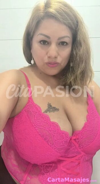primera imagen miniatura: Exuberante masajista estética sexting
