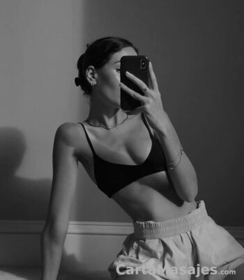 tercera imagen miniatura: Joven masajista gallega