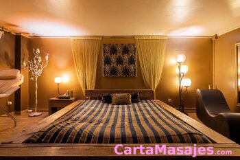 primera imagen miniatura: Buscamos chicas entre 18 y 35 años, atractivas con muchas ganas de trabajar.